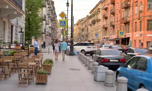 Улица Санкт-Петербурга