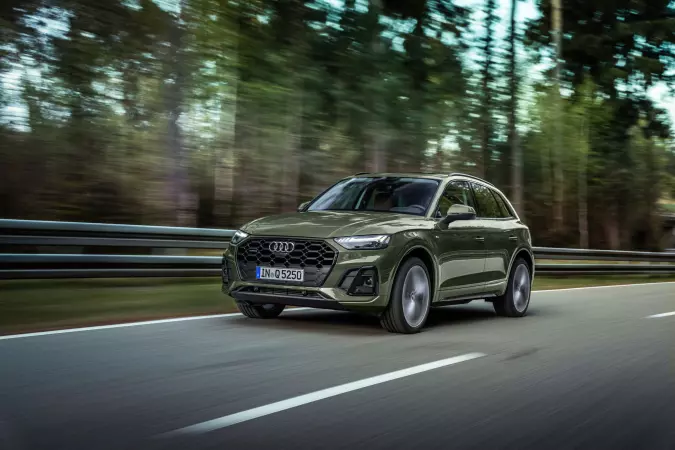 Audi представила обновленный кроссовер Q5