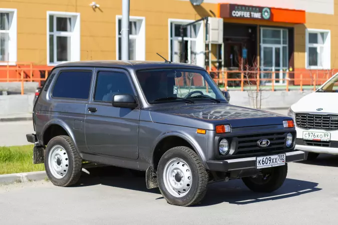 Lada Niva Legend