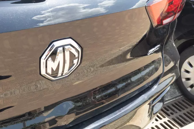 MG