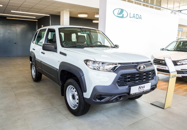 Lada Niva Travel