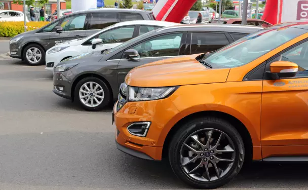 Автомобили