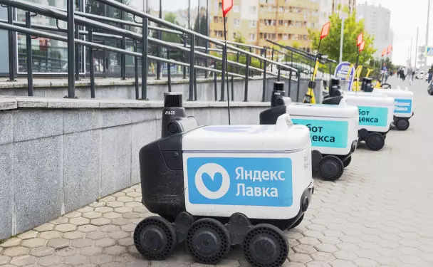 Роботы доставщики
