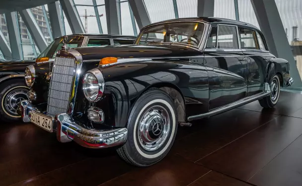 Mercedes-Benz 300d