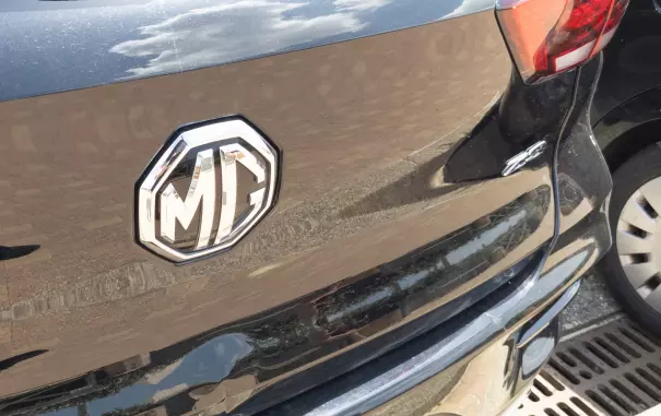 MG