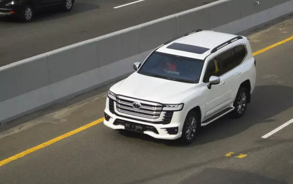 Land Cruiser 300