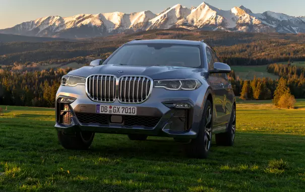 BMW X7
