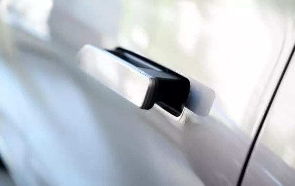 Выдвижная ручка