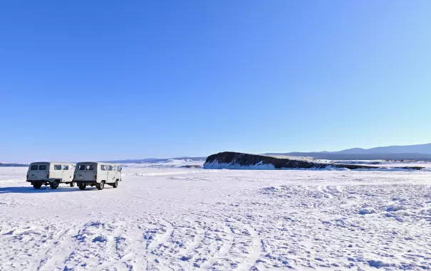 УАЗы на снегу