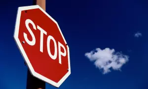 Знак Stop