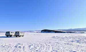 УАЗы на снегу